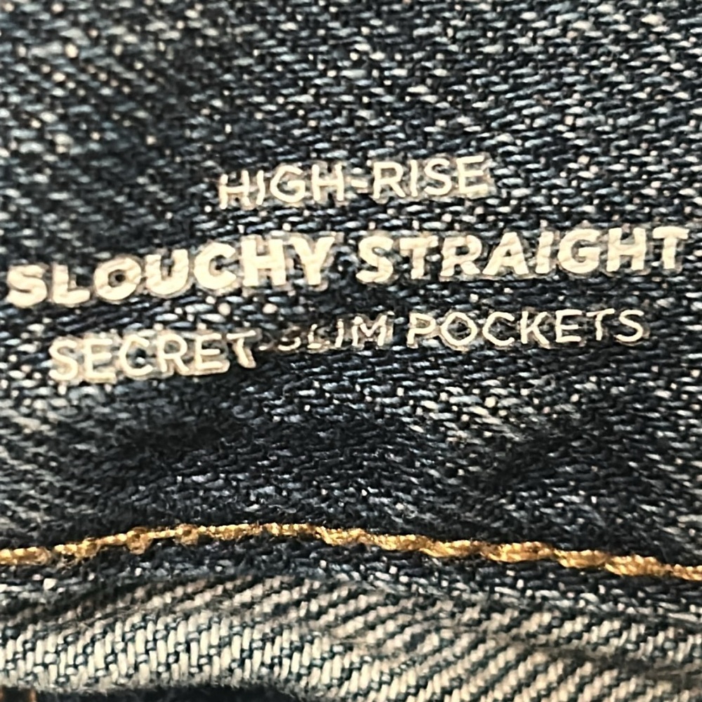 Old Navy High Rise Slouchy Straight Distressed Jeans Size 6 - Picture 13 of 14